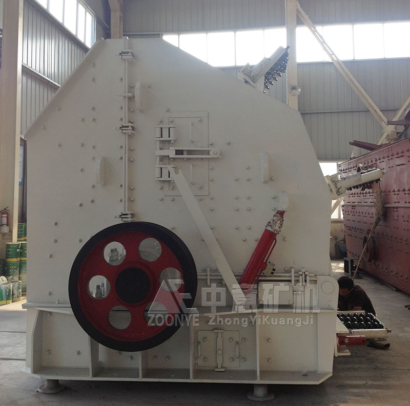 NP系列反擊式破碎機