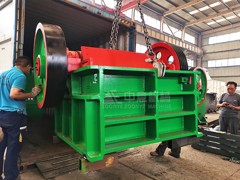 PEX250*1200顎式破碎機(jī) PEX250*1200顎式破碎機(jī)