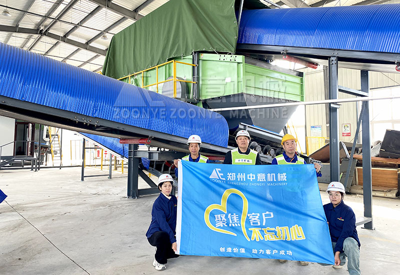 Technical engineers take a group photo Technical engineers take a group photo